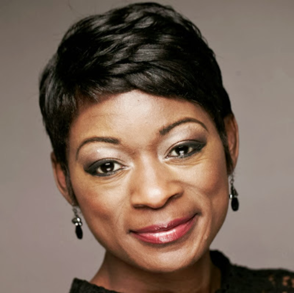 Meet your Posher, Lenora